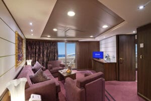 MSC-Cruises-MSC-Preziosa-schip-cruiseschip-categorie YC3-Yacht-Club-Royal-Suite