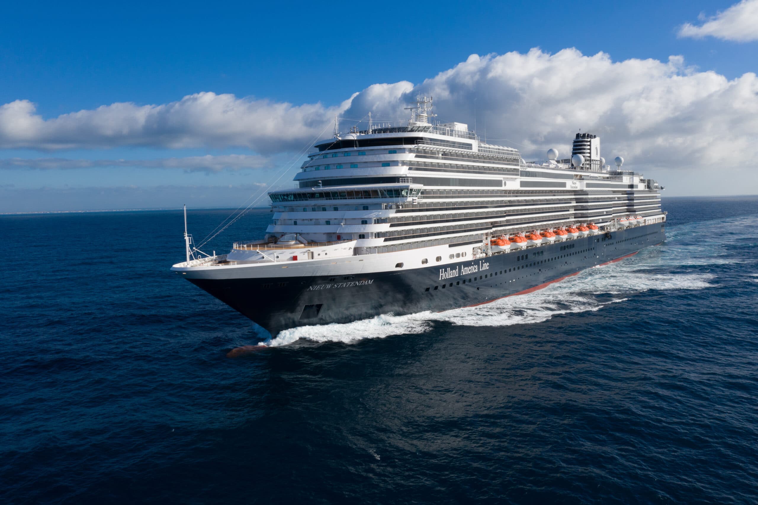 Nieuw Statendam-Holland America Line-Cruiseschip