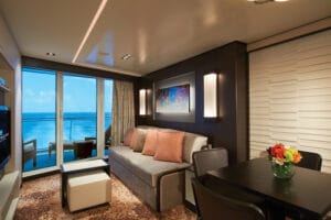 Norwegian-cruise-line-Norwegian-Escape-schip-cruiseschip-categorie HA-Haven Aft Facing Penthouse