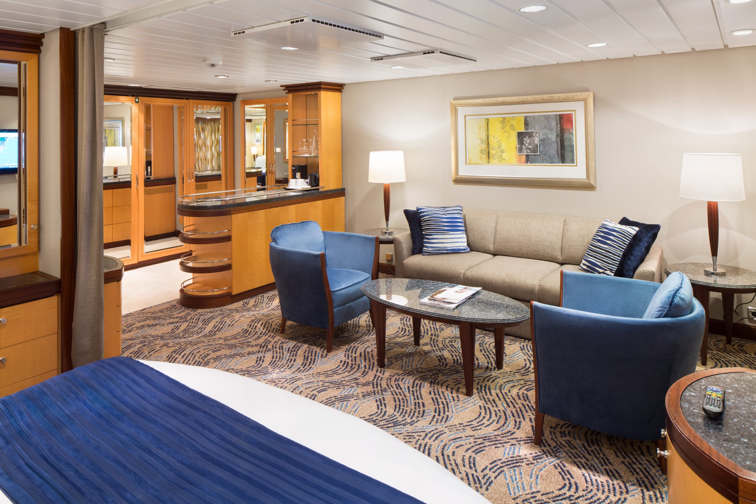 Royal-Caribbean-International-Navigatorof-the-Seas-Voyager-of-the-Seas-schip-cruiseschip-categorie-GT-Grand-Suite-2bedroom