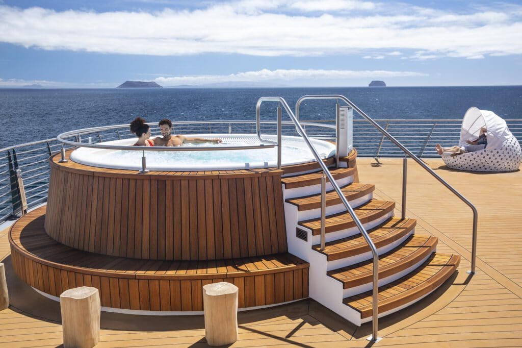 Cruiseschip-Celebrity Flora-Celebrity Cruises-Jacuzzi