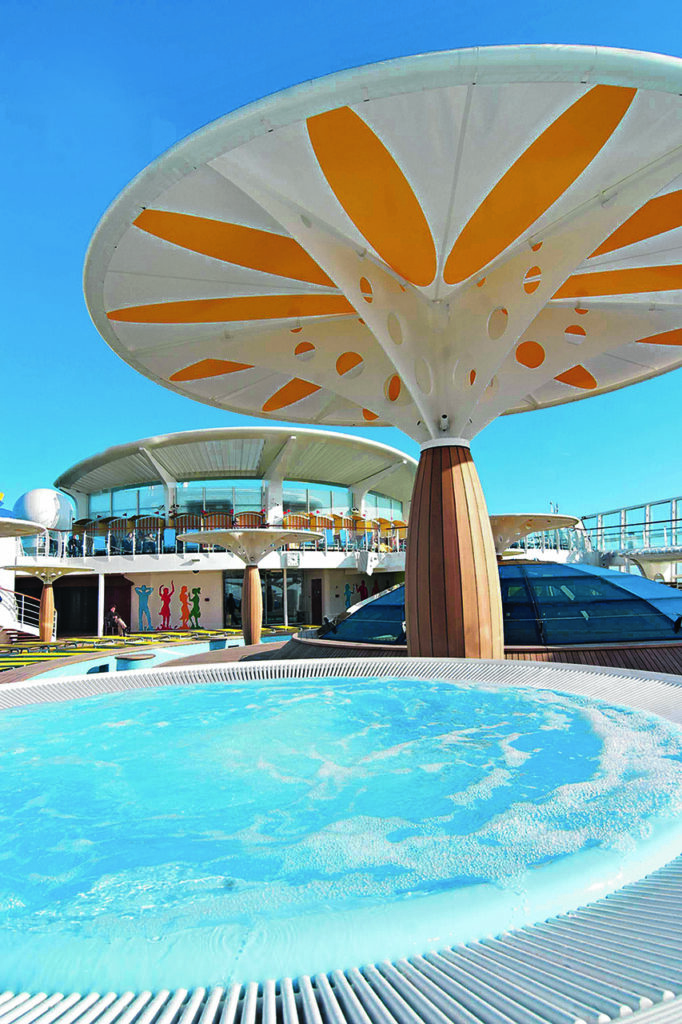 Cruiseschip-AIDAbella-AIDA-Pooldeck