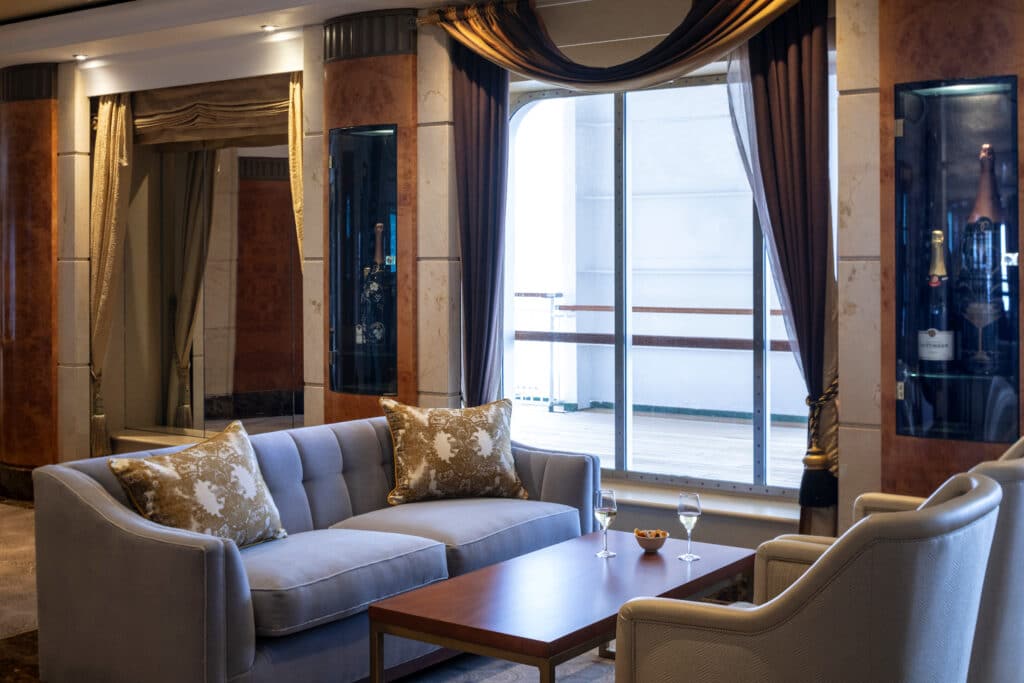 Cruiseschip-Aurora-P&O Cruises-Lounge