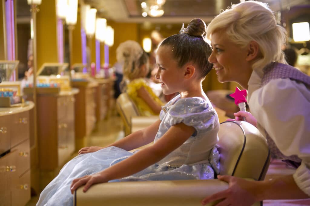 Cruiseschip-Disney Fantasy-Disney Cruise Line-Bibbidi Bobbidi Boutique