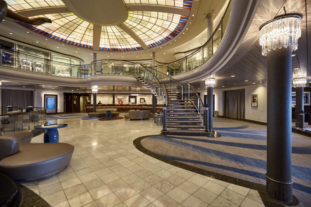 Cruiseschip-Crystal Symphony-Crystal Cruises-Atrium