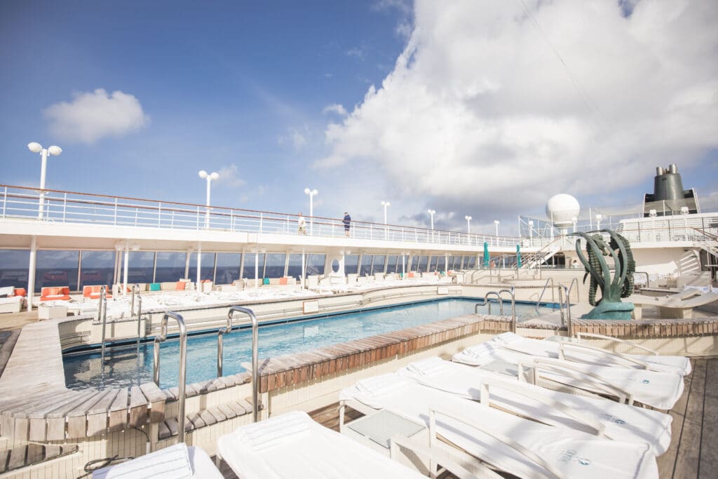 Cruiseschip-Crystal Symphony-Crystal Cruises-Pool