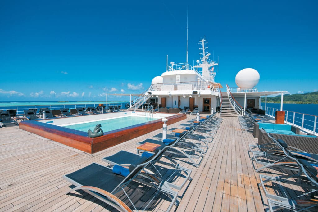 Paul Gauguin Zwembad Cruise Cruiseschip