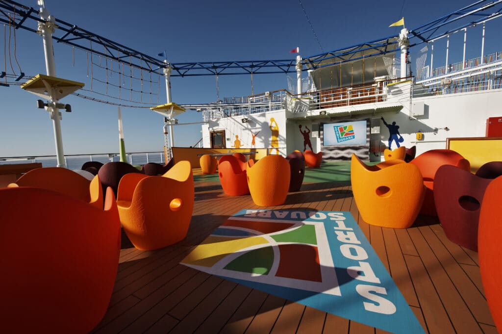 Cruiseschip-Carnival Breeze-Carnival-Sport Deck