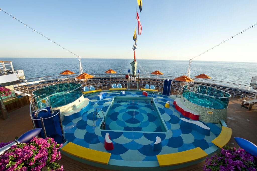 Cruiseschip-Carnival Dream-Carnival-Sunset Pool