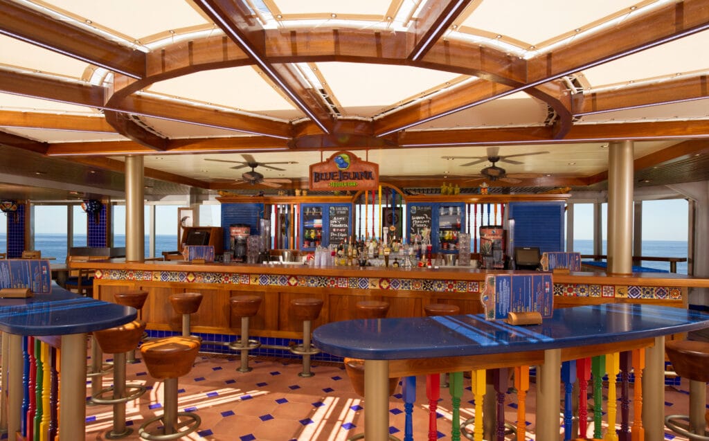 Cruiseschip-Carnival Freedom-Carnival-Iguana Bar