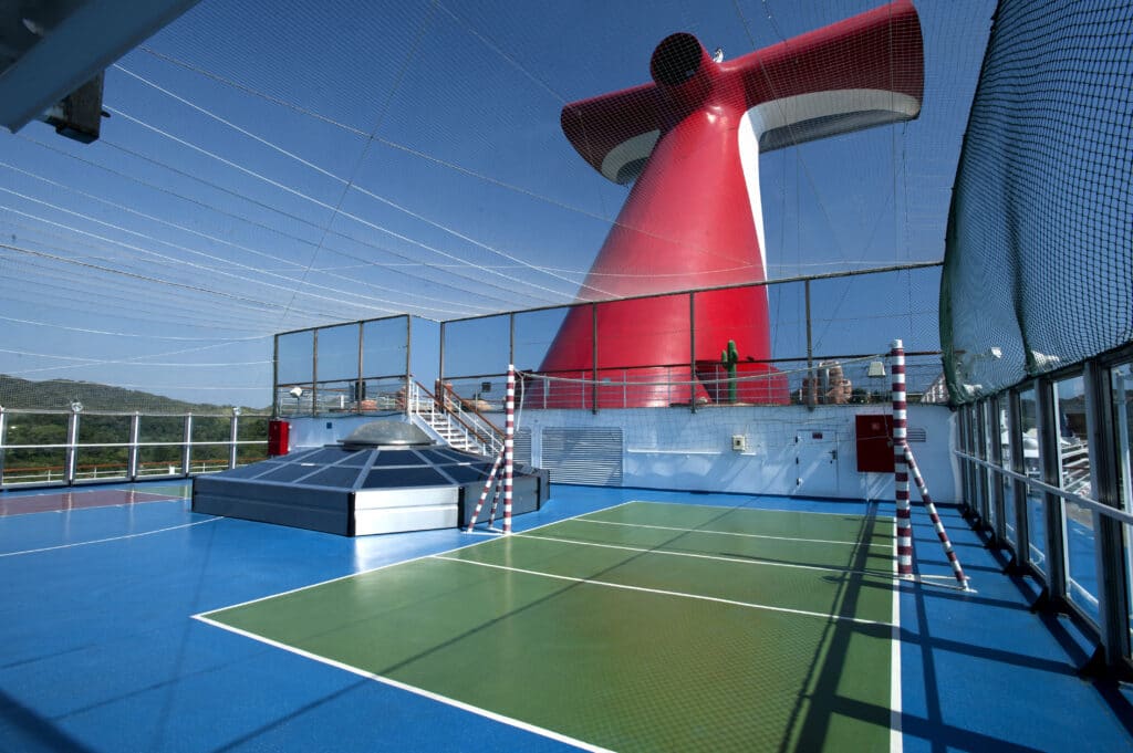 Cruiseschip-Carnival Glory-Carnival-Sport Deck