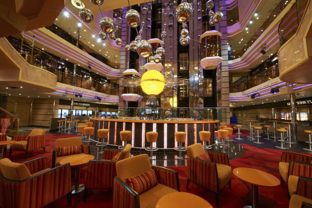 Cruiseschip-Carnival Sunshine-Carnival-Atrium