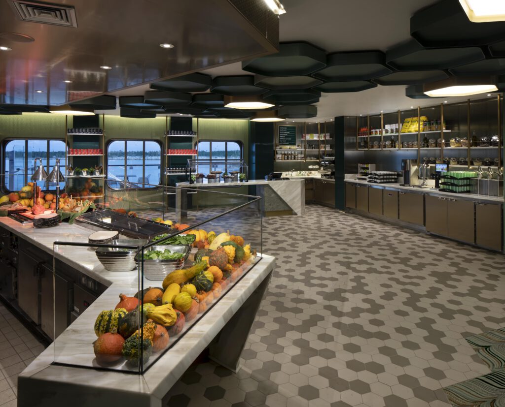 Cruiseschip-Celebrity Apex-Celebrity Cruises-Eden Cafe