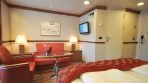 Cruiseschip-Hurtigruten-MS Fram-Schip-Expedition Suite-Suite-Categorie M2 en M4