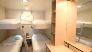 Cruiseschip-Hurtigruten-MS Fram-Schip-Polar Inside-Categorie I4