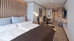 Cruiseschip-Hurtigruten-MS Fridtjof Nansen-schip-Arctic Superior-Categorie XTJ
