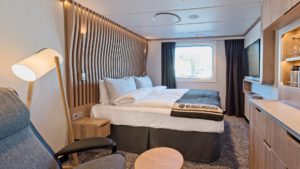 Cruiseschip-Hurtigruten-MS Fridtjof Nansen-schip-Polar Outside-Categorie RS