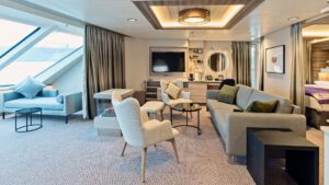 Cruiseschip-Hurtigruten-MS Fridtjof Nansen-schip-XL Suite-Categorie MA