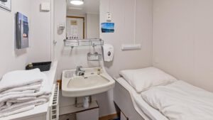 Cruiseschip-Hurtigruten-MS Lofoten-schip-Polar Inside-Categorie D