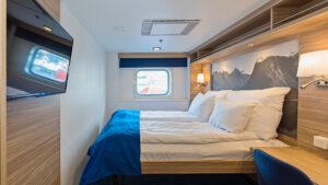 Cruiseschip-Hurtigruten-MS Nordkapp-Schip-Polar Outside-Categorie J2D