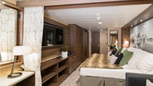 Cruiseschip-Hurtigruten-MS Richard With-schip-Expedtion Suite-Suite-Categorie MG4
