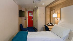 Cruiseschip-Hurtigruten-MS Richard With-schip-Polar Outside-Categorie J2D