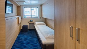 Cruiseschip-Hurtigruten-MS Spitsbergen-Schip-Polar Outside-Categorie J3