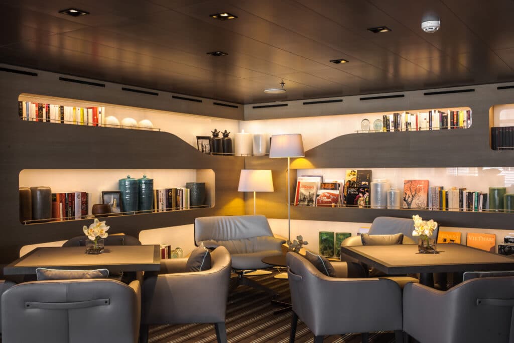 Cruiseschip-Le Soleal-Ponant Yacht Cruises-Bibliotheek