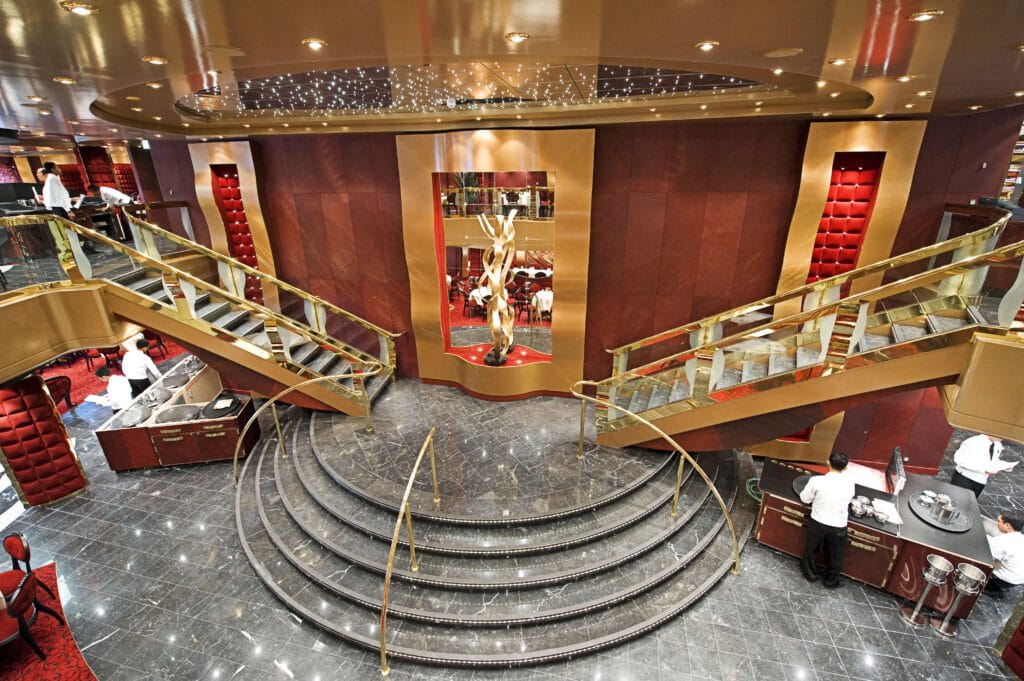 Cruiseschip-MSC Fantasia-MSC Cruises-Restaurant Red Velvet