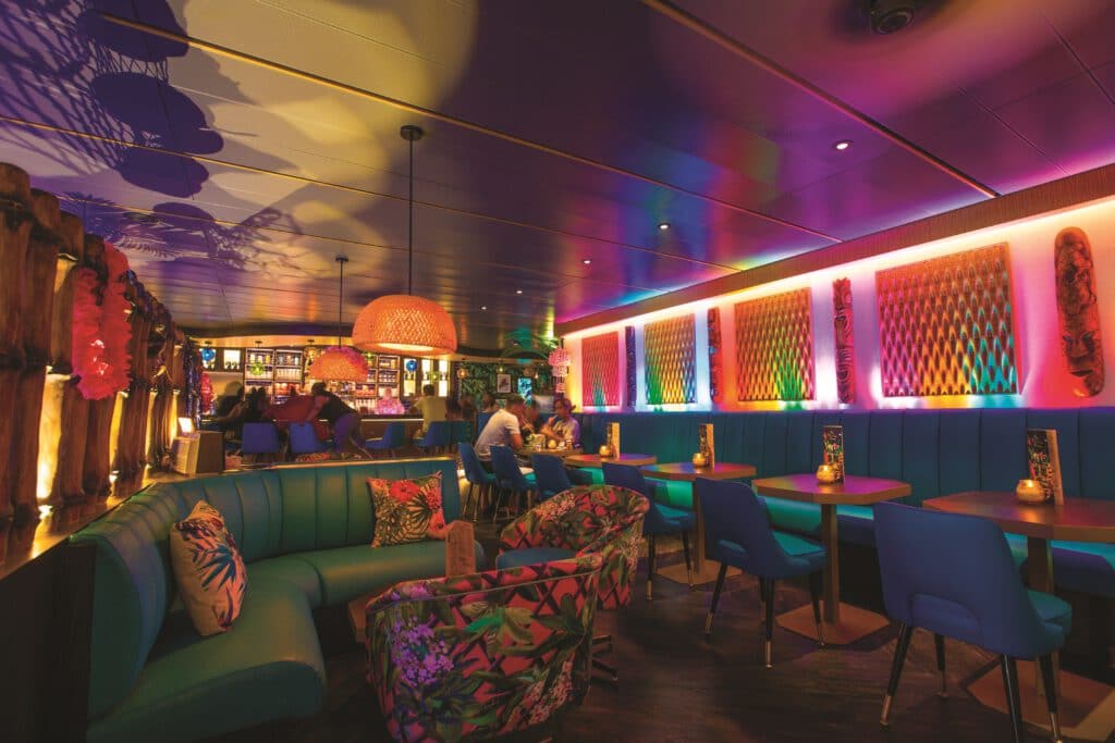 Cruiseschip-Adventure of the Seas-Royal Caribbean International-Bar Lounge
