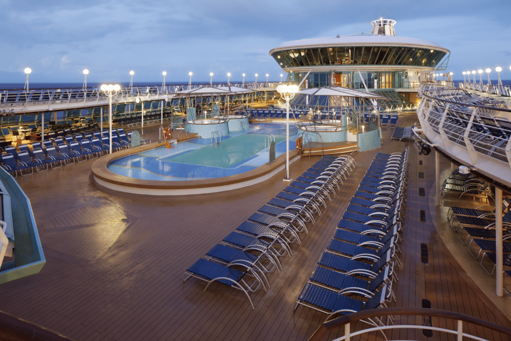 Cruiseschip-Rhapsody of the Seas-Royal Caribbean International-Zwembad Deck