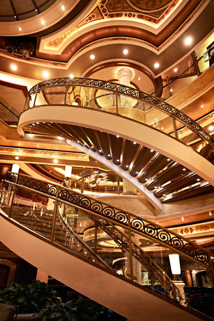 Cruiseschip-Ruby Princess-Princess Cruises-Atrium