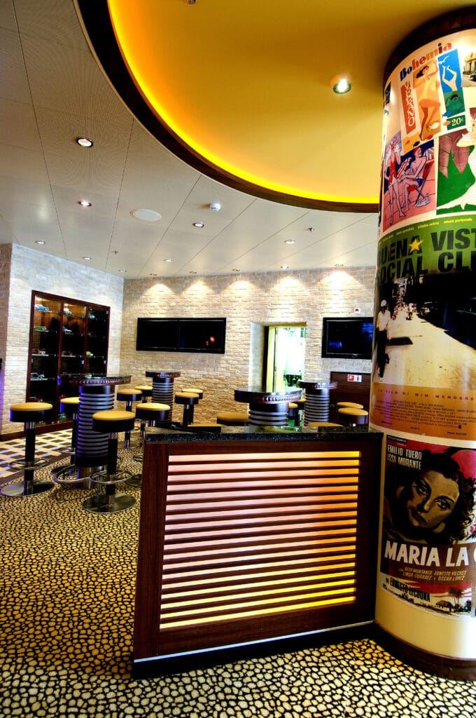 Cruiseschip-Ventura-P&O Cruises-Bar Havana