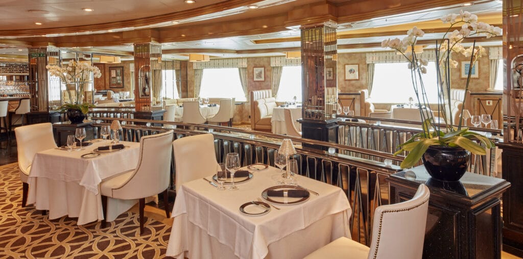 Cruiseschip-Queen Elizabeth-Cunard-Restaurant