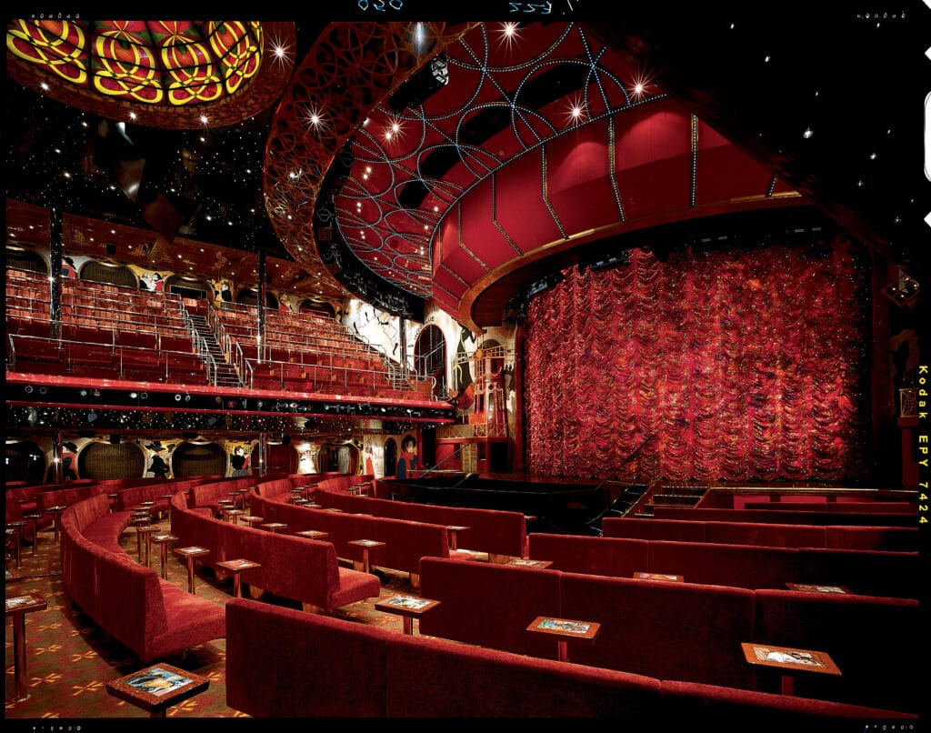 Cruiseschip-Carnival Conquest-Carnival-Theater