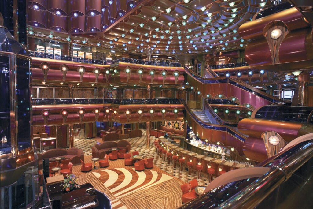 Cruiseschip-Carnival Freedom-Carnival-Atrium