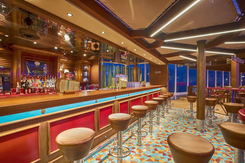 Cruiseschip-Carnival Vista-Carnival-RedFrog Bar