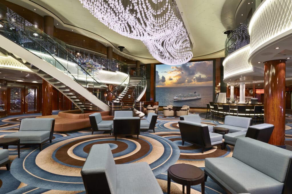 Cruiseschip-Norwegian Gem-Norwegian Cruise Line-Atrium