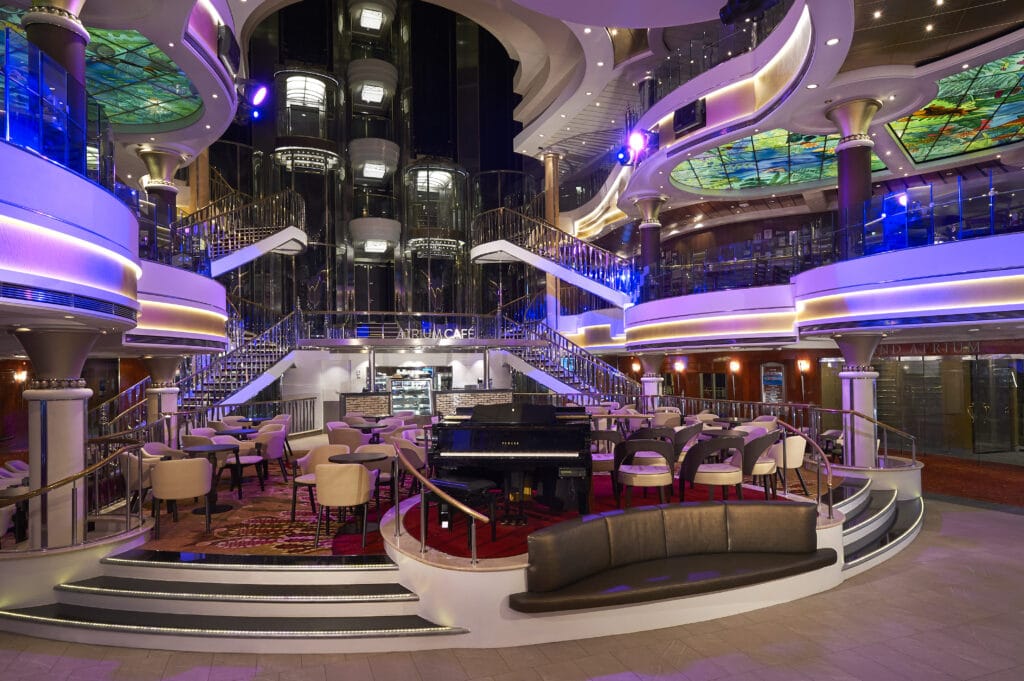 Cruiseschip-Norwegian Star-Norwegian Cruise Line-Atrium