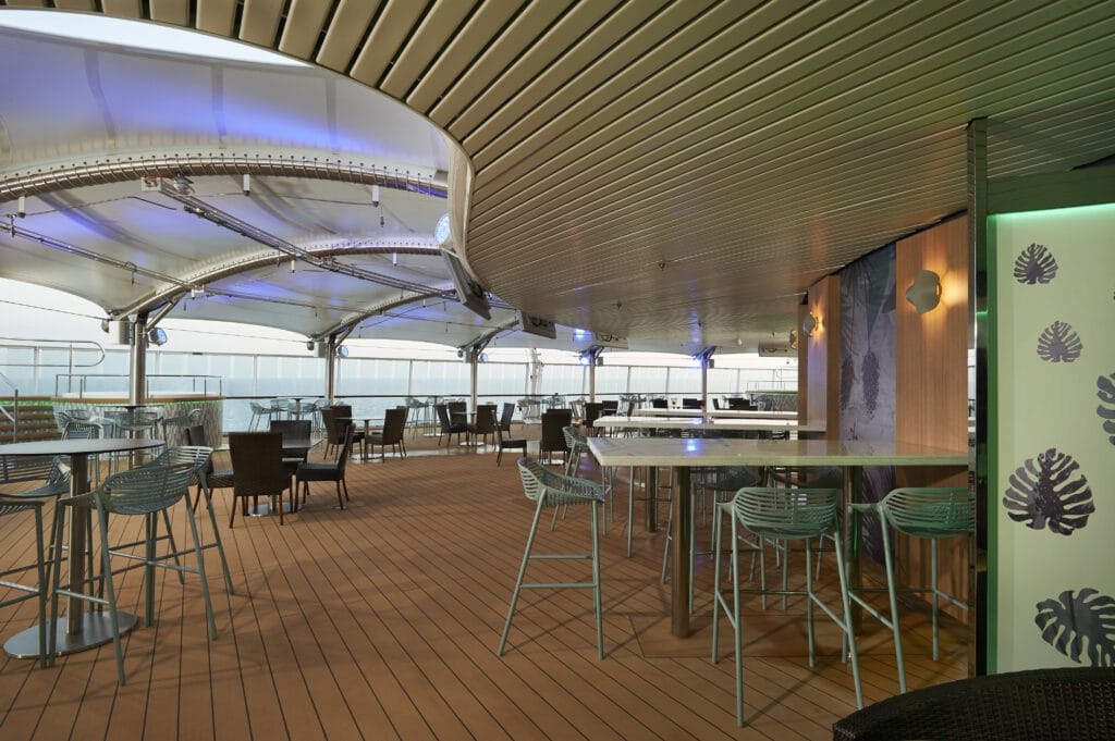 Cruiseschip-Norwegian Star-Norwegian Cruise Line-Deck