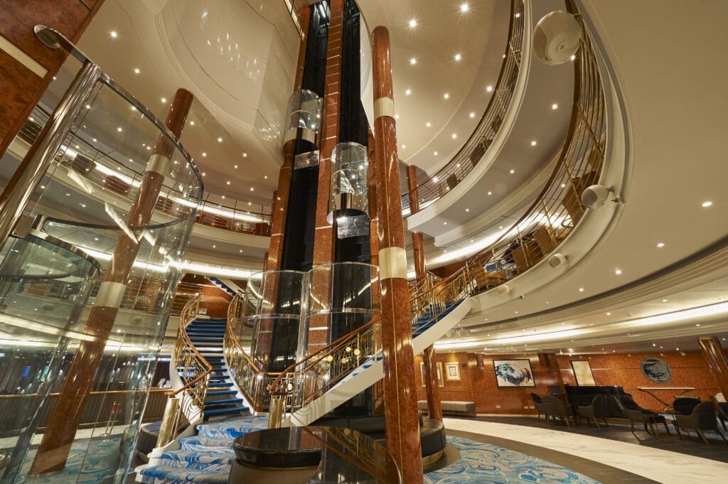 Cruiseschip-Norwegian Sun-Norwegian Cruise Line-Atrium