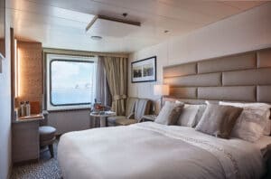 silversea-Silver-Explorer-cruiseschip-schip-Categorie-VI-Vista-suite