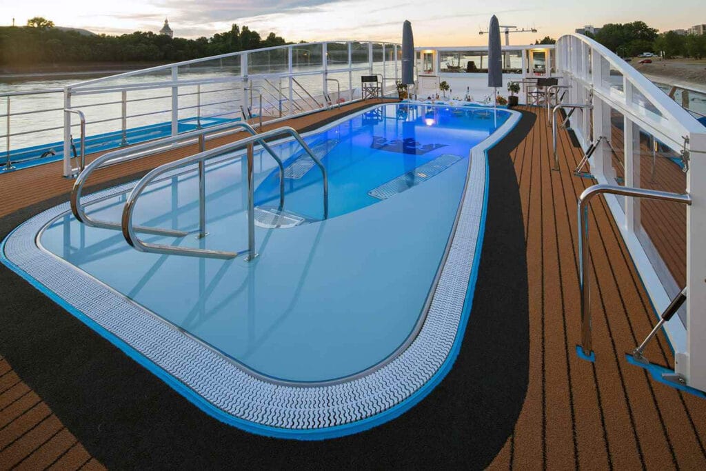 Amawaterways-Amalea-schip-rivierschip-pool