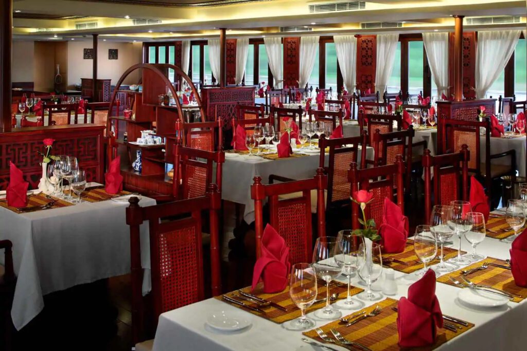 Amawaterways-AmaDara-schip-rivierschip-cruiseschip-Restaurant-1