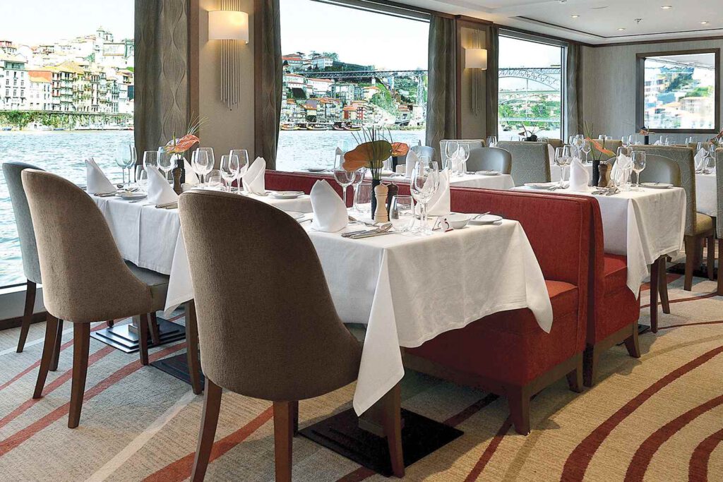 Amawaterways-Amadouro-AmaVida-schip-rivierschip-cruiseschip-restaurant