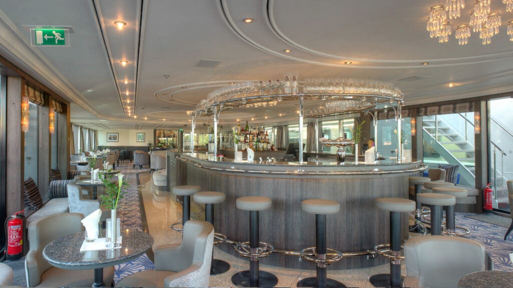 Cruiseschip-HS Grace-Friendship-Riviercruise-Panoramabar