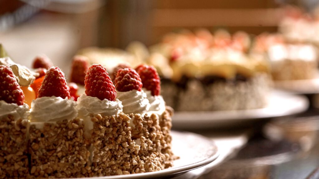 Cruiseschip-Hurtigruten-MS Fram-Schip-Dessert Buffet