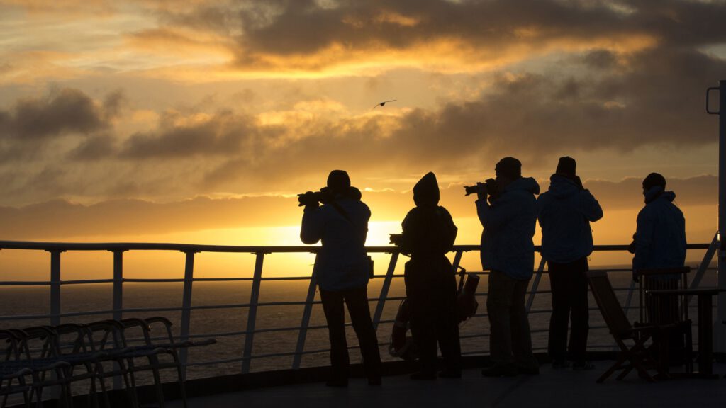 Cruiseschip-Hurtigruten-MS Fram-Schip-Schip Sfeer1