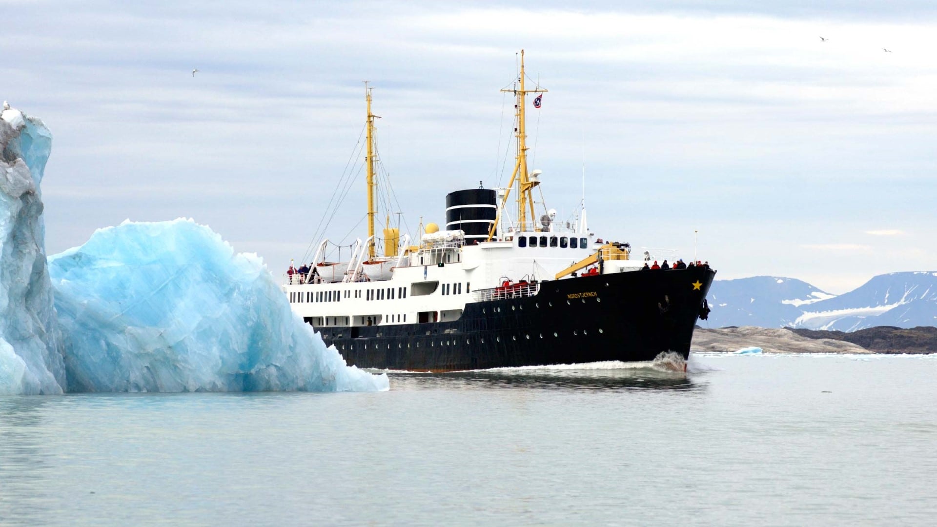 Cruiseschip-Hurtigruten-MS Nordstjernen-schip-Schip