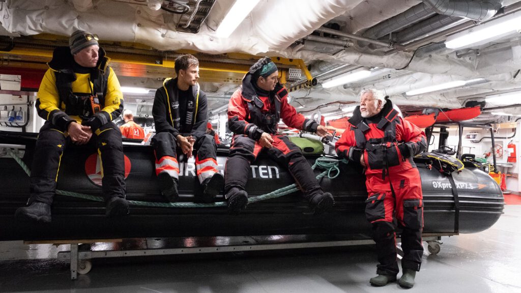 Cruiseschip-Hurtigruten-MS Spitsbergen-schip-Expedtition Team